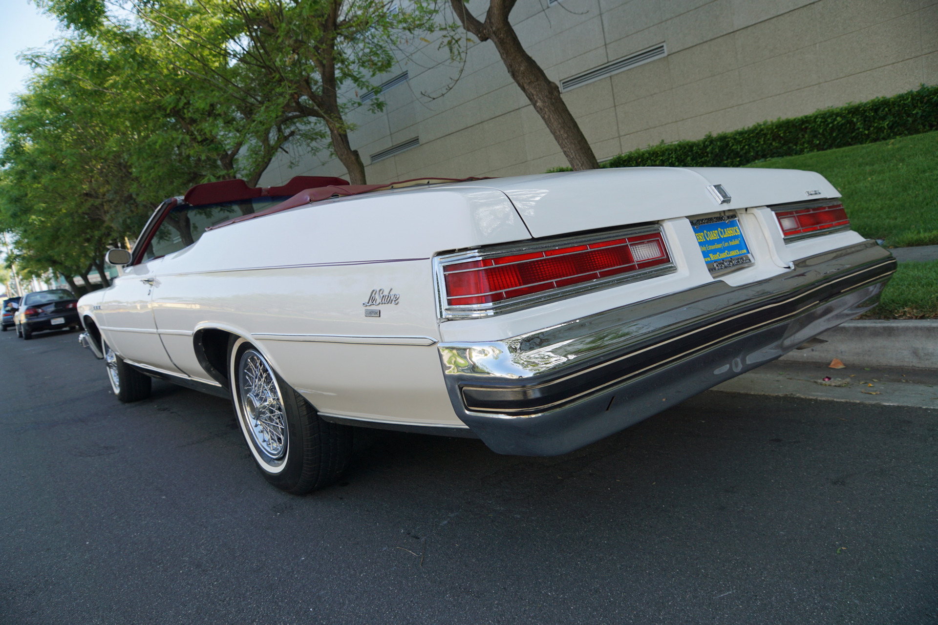 Buick lesabre 1975 Wallpaper